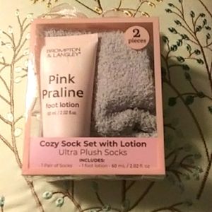 Cozy sock set